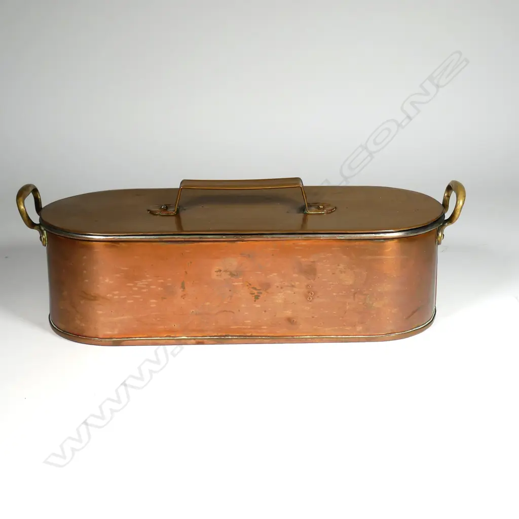 A copper fish poaching pan Image 1++