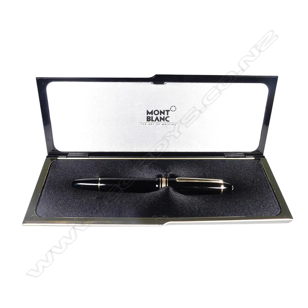 A Mont Blanc Meisterstuck 146 fountain pen Image 1++