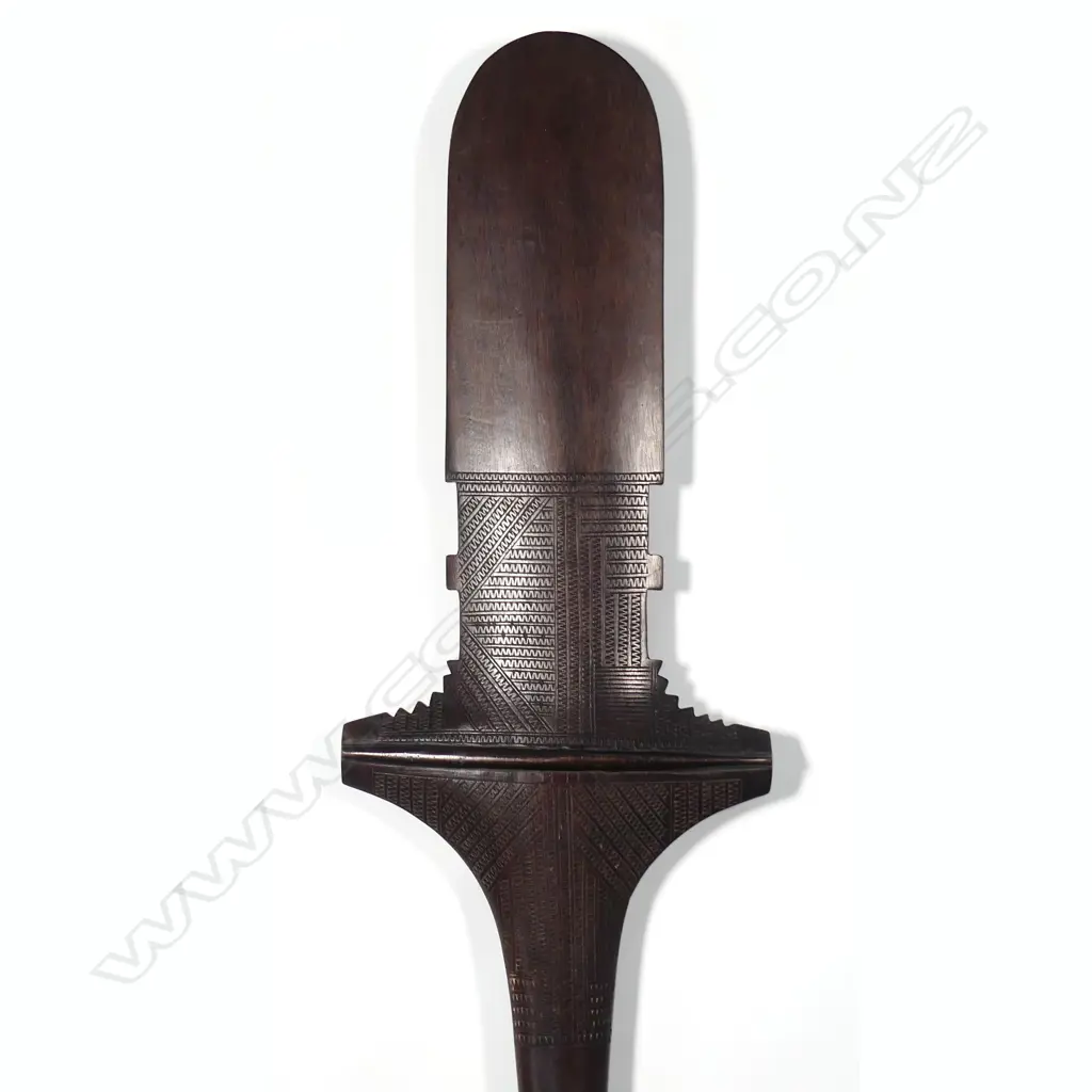 A 20thC Fijian culacula club Image 1++