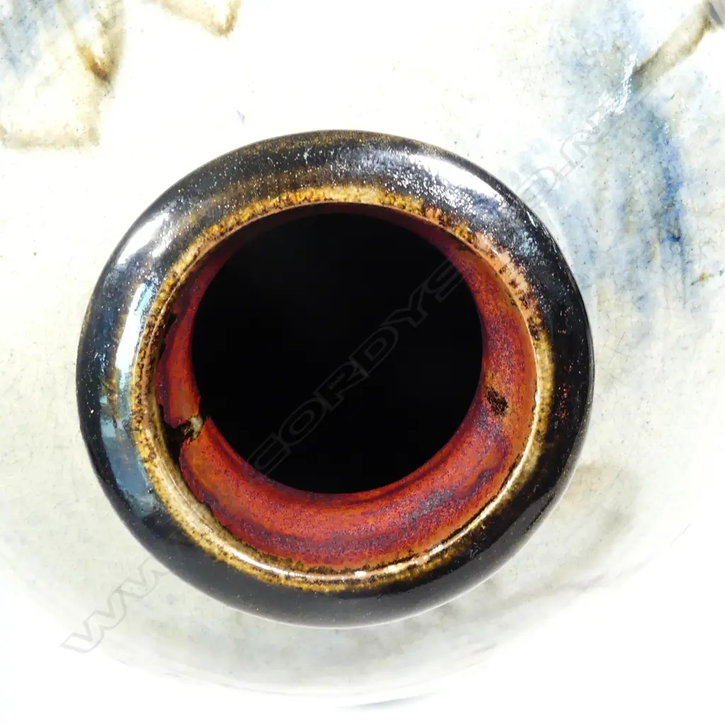 A large Doreen Blumhardt floor pot Image 1++
