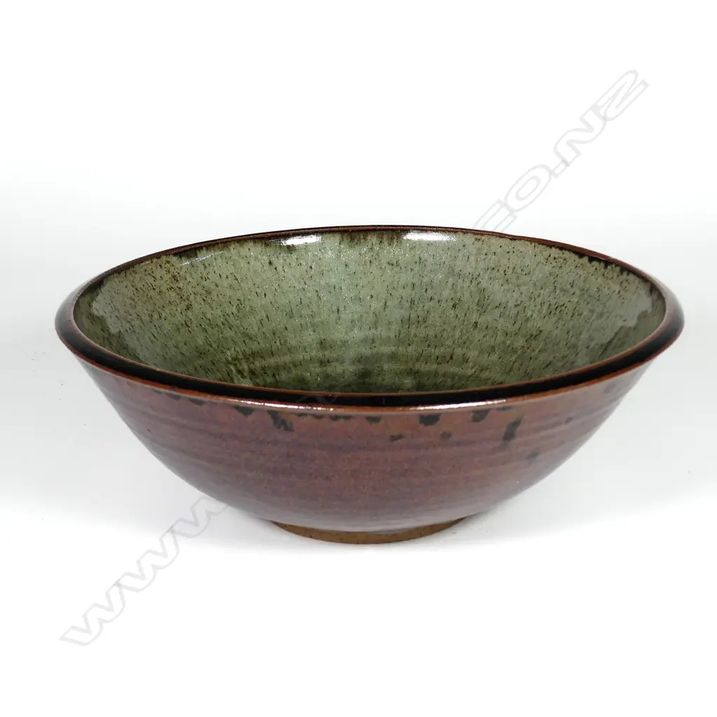 A Doreen Blumhardt c.1970's bowl Image 1++
