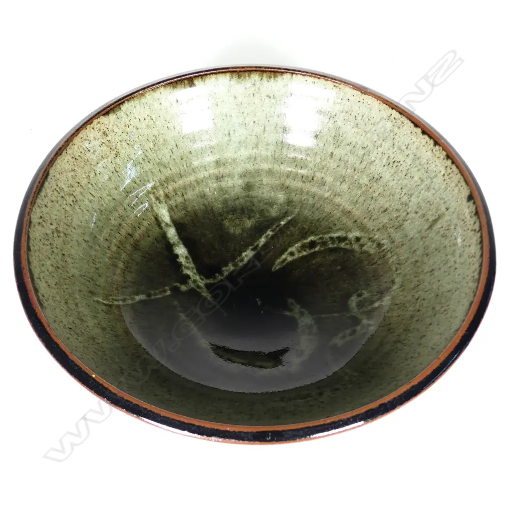 A Doreen Blumhardt c.1970's bowl Image 1++