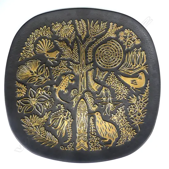 A Crown Lynn Potteries 'Legend' plate