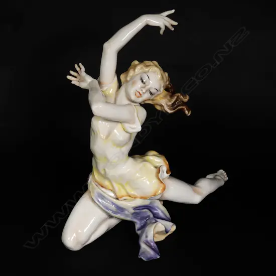 A good c.1930's Art Deco Hutschenreuther 'The Finale' figurine by Karl Tutter (1883-1969)
