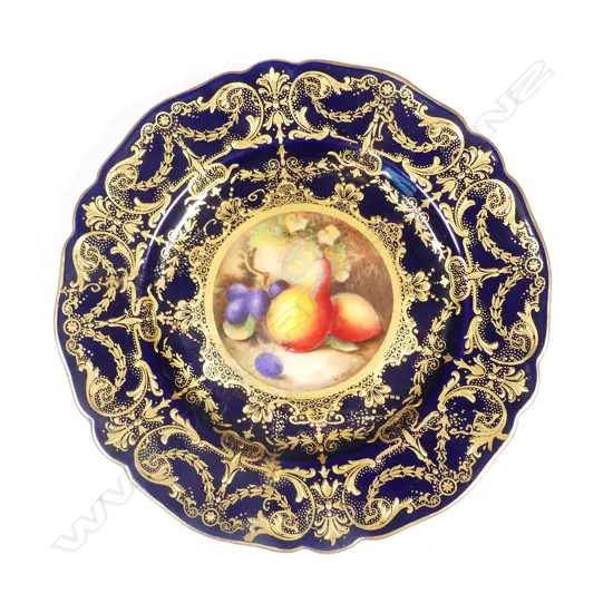 An impressive Royal Worcester cabinet plate