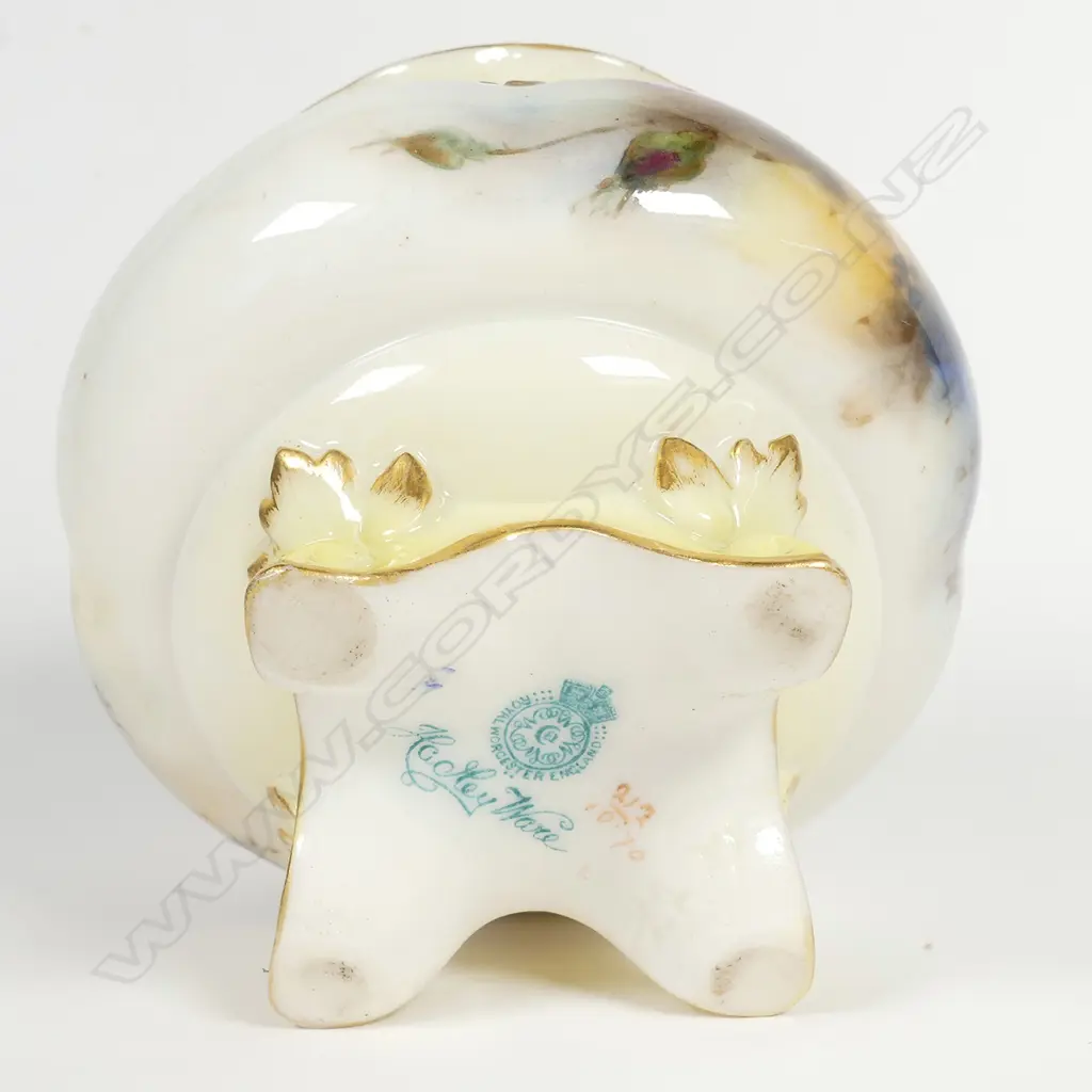 A Royal Worcester small footed table jardiniere Image 1++