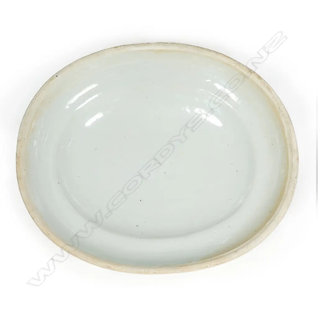 A large and impressive 19thC Chinese famille rose lidded and entree dish Image 1++