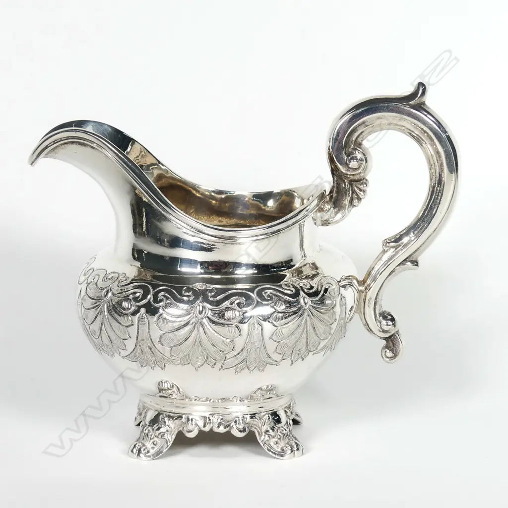 A Victorian silver cream jug Image 1++