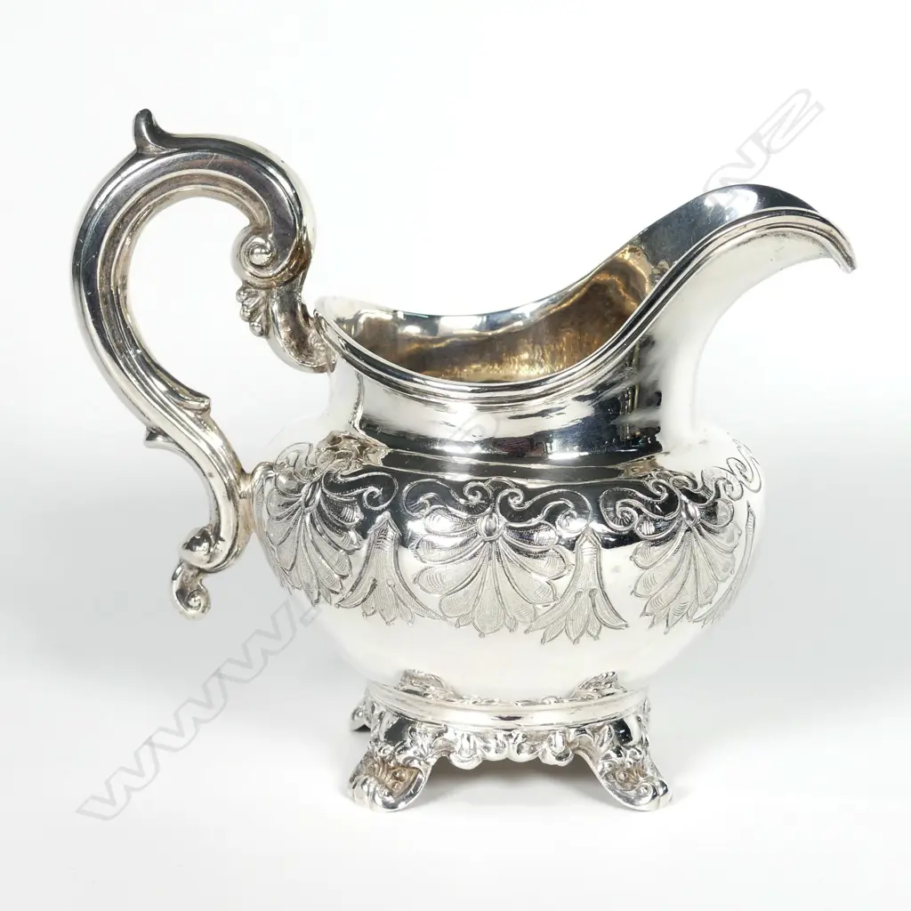 A Victorian silver cream jug Image 1++