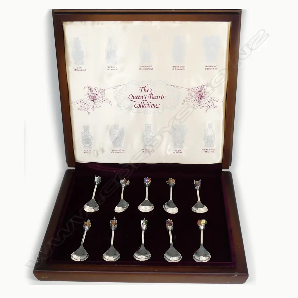 A boxed set of ten silver spoons - 'Sovereign Queen's Spoon Collection' [The Queen's Beast's] Image 1++
