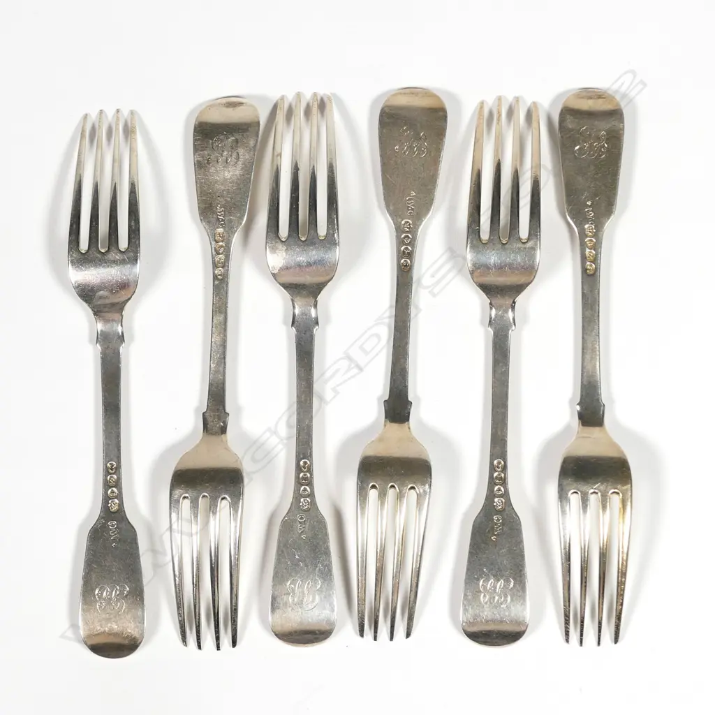 Six Georgian silver dessert forks Image 1++