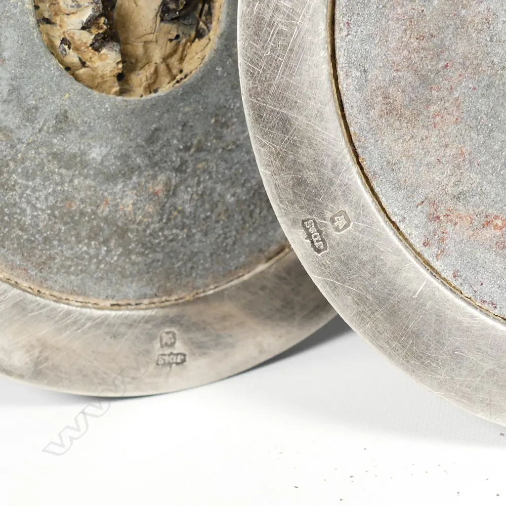 A pair of Edwardian silver candlesticks Image 1++