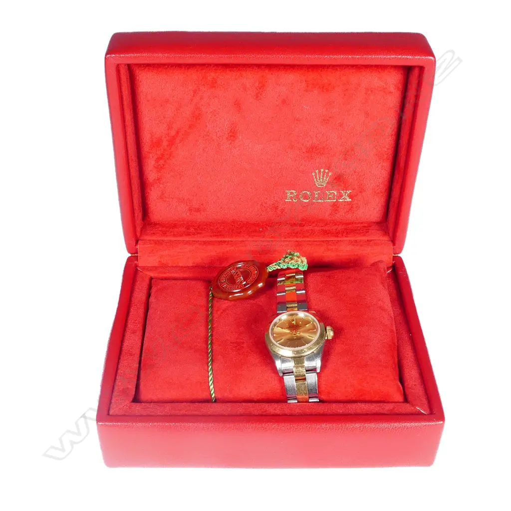 A lady's Rolex Oyster chronometer wristwatch Image 1++