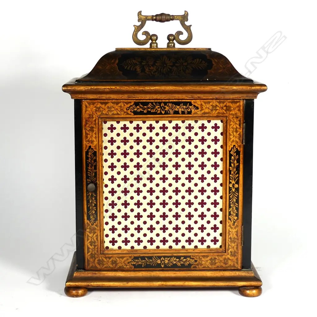 A Georgian style chinoiserie bracket clock Image 1++