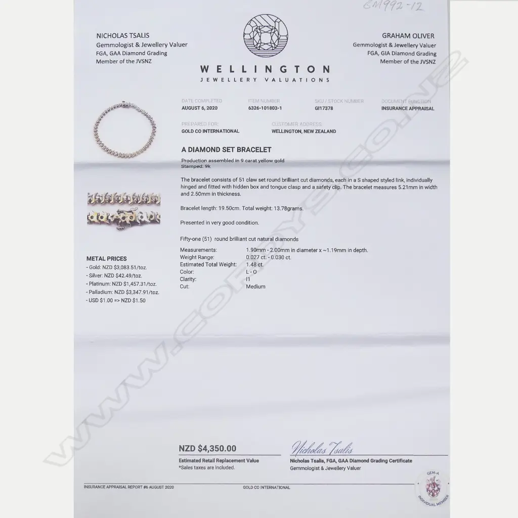 A 9ct yellow gold diamond set bracelet, Image 1++