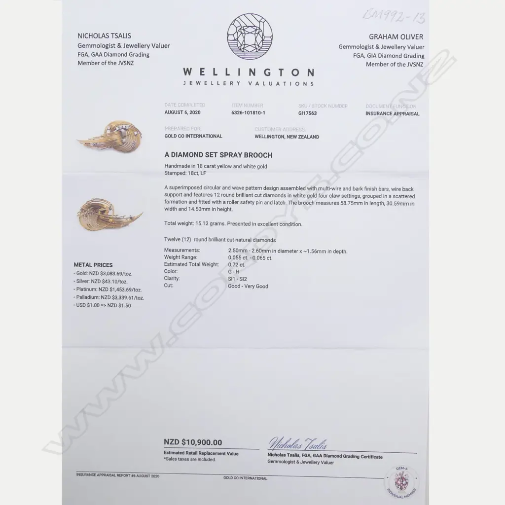 A 1960s stylish 18ct handmade yellow gold and diamond spray brooch Image 1++