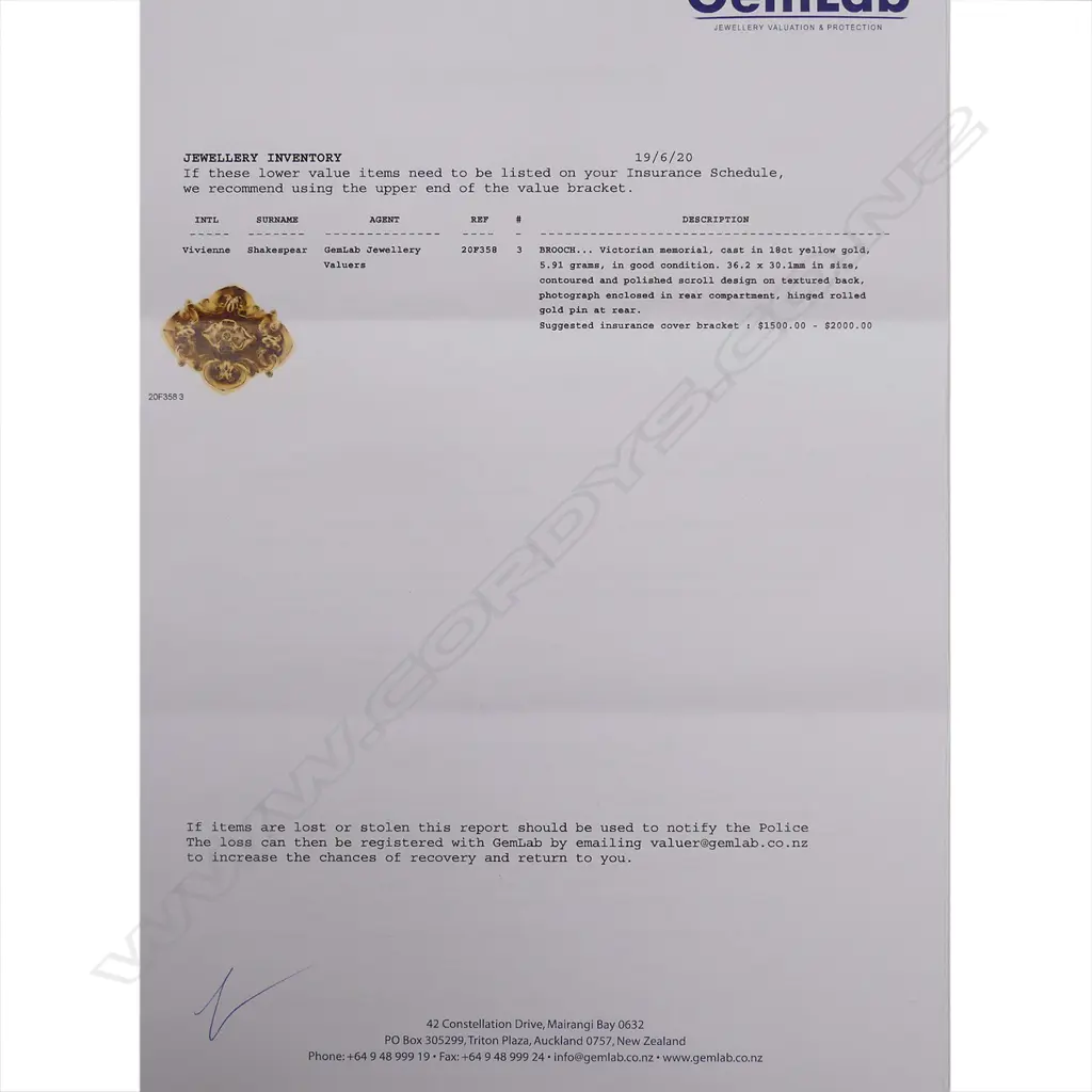 An 18ct gold Victorian mourning brooch Image 1++