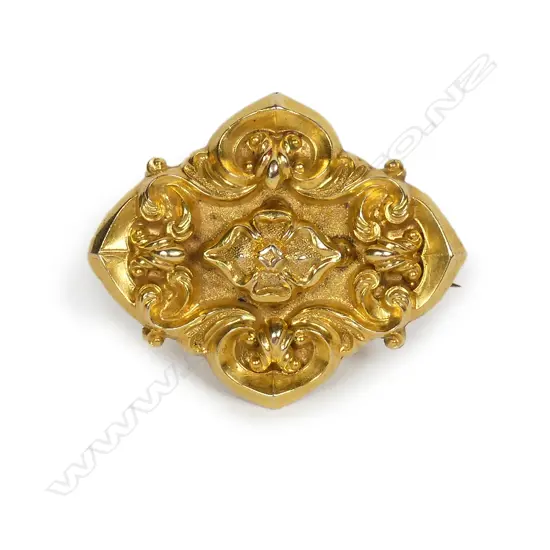An 18ct gold Victorian mourning brooch