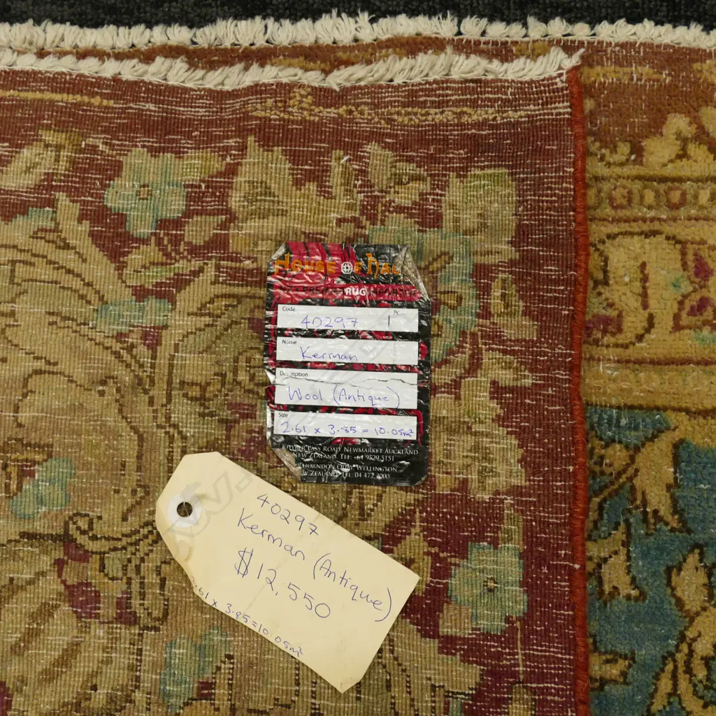 A large antique Persian Kerman hand knotted carpet Image 1++