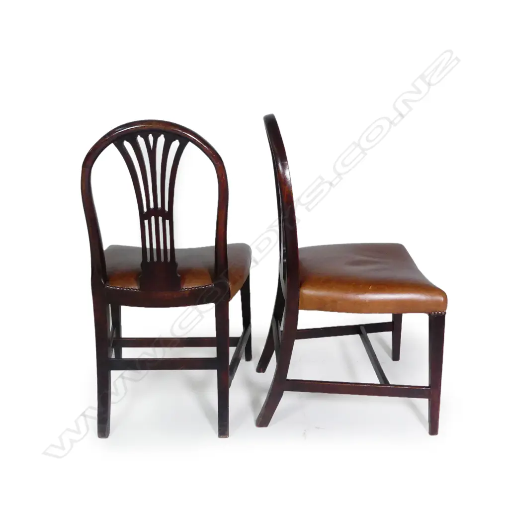 A pair of Georgian mahogany dining chairs Image 1++
