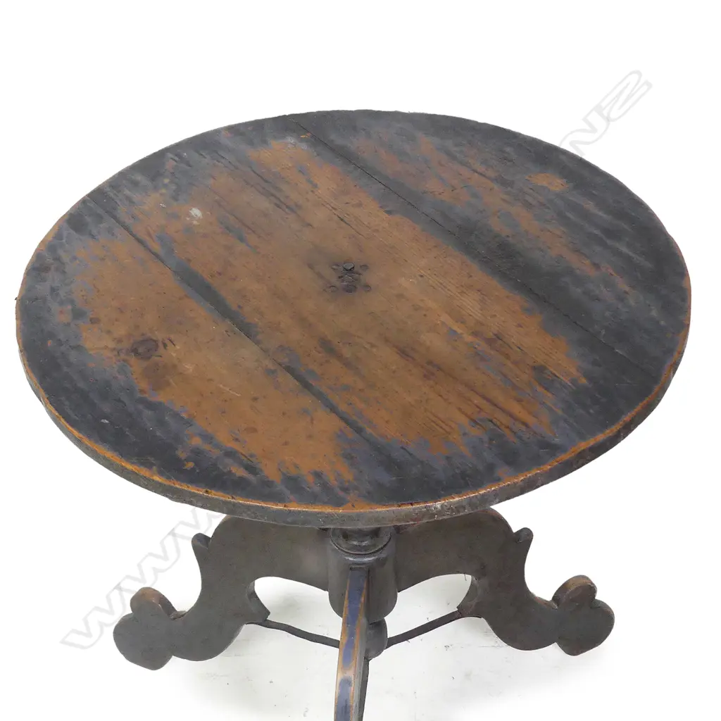 A 19thC Portuguese wine table Image 1++