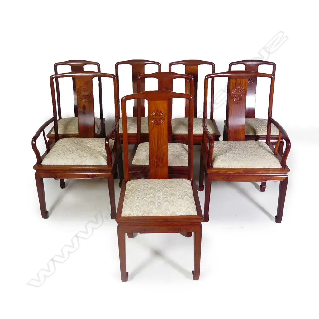 A Chinese rosewood extension dining table and chairs Image 1++