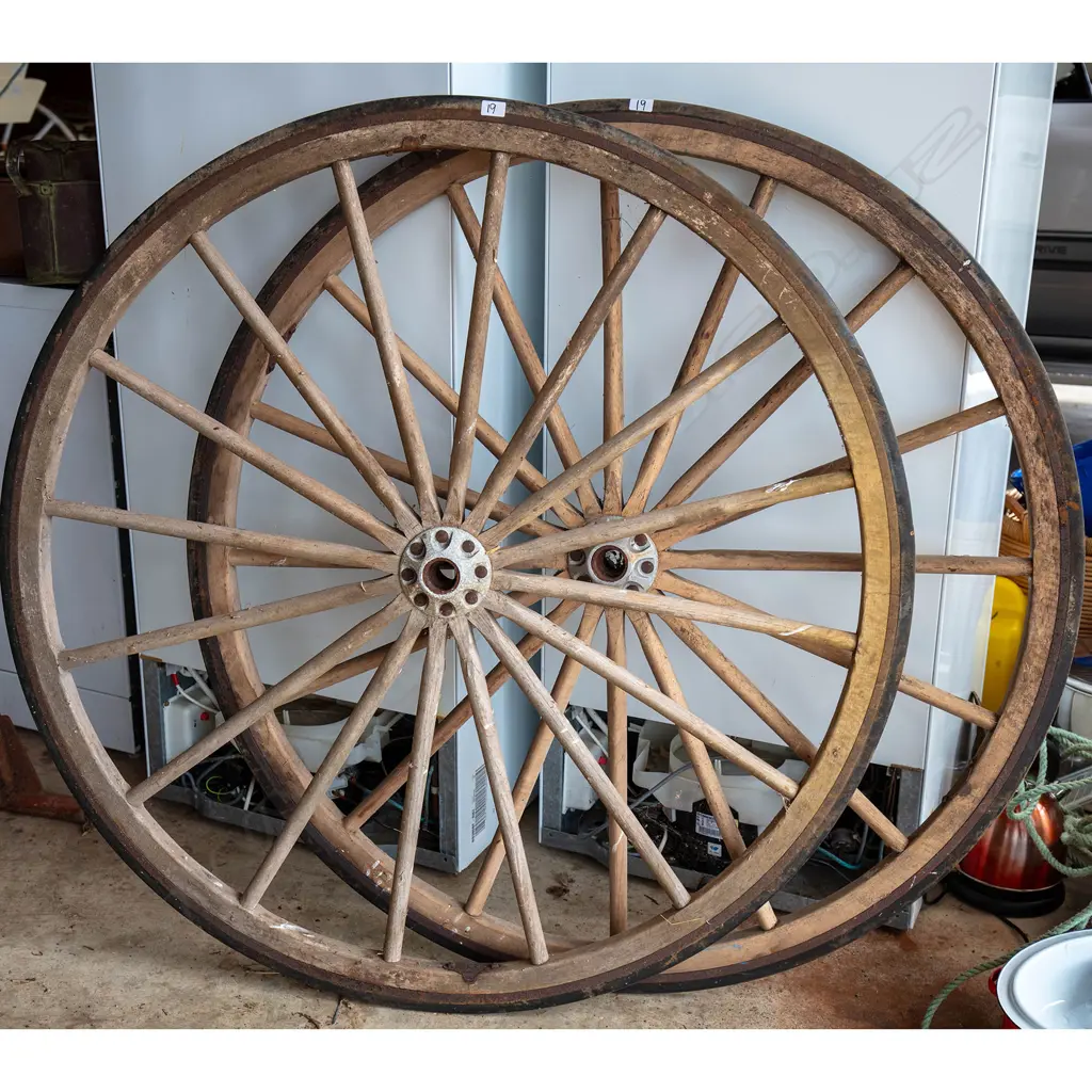 Two wooden wheels - Dia.1280mm Image 1++