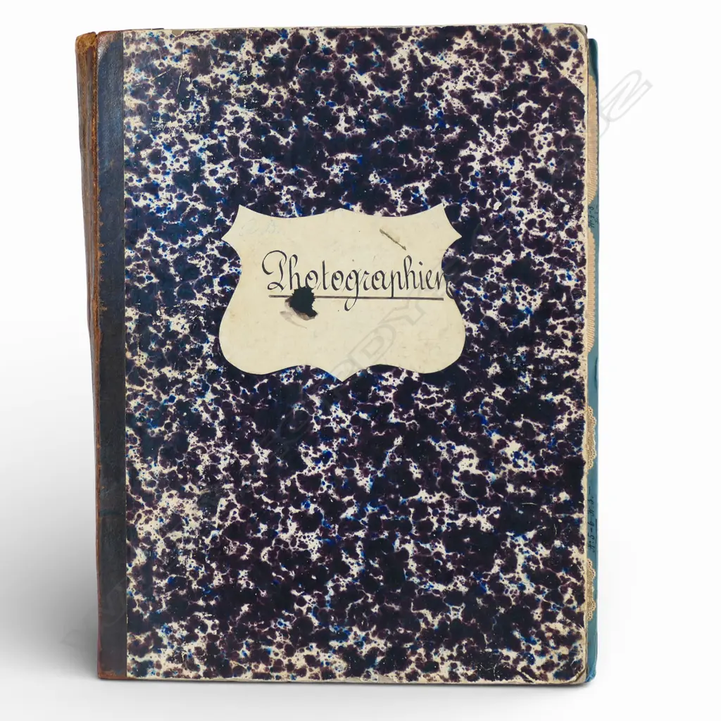 An album of 19thC French holy cards, Image 1++