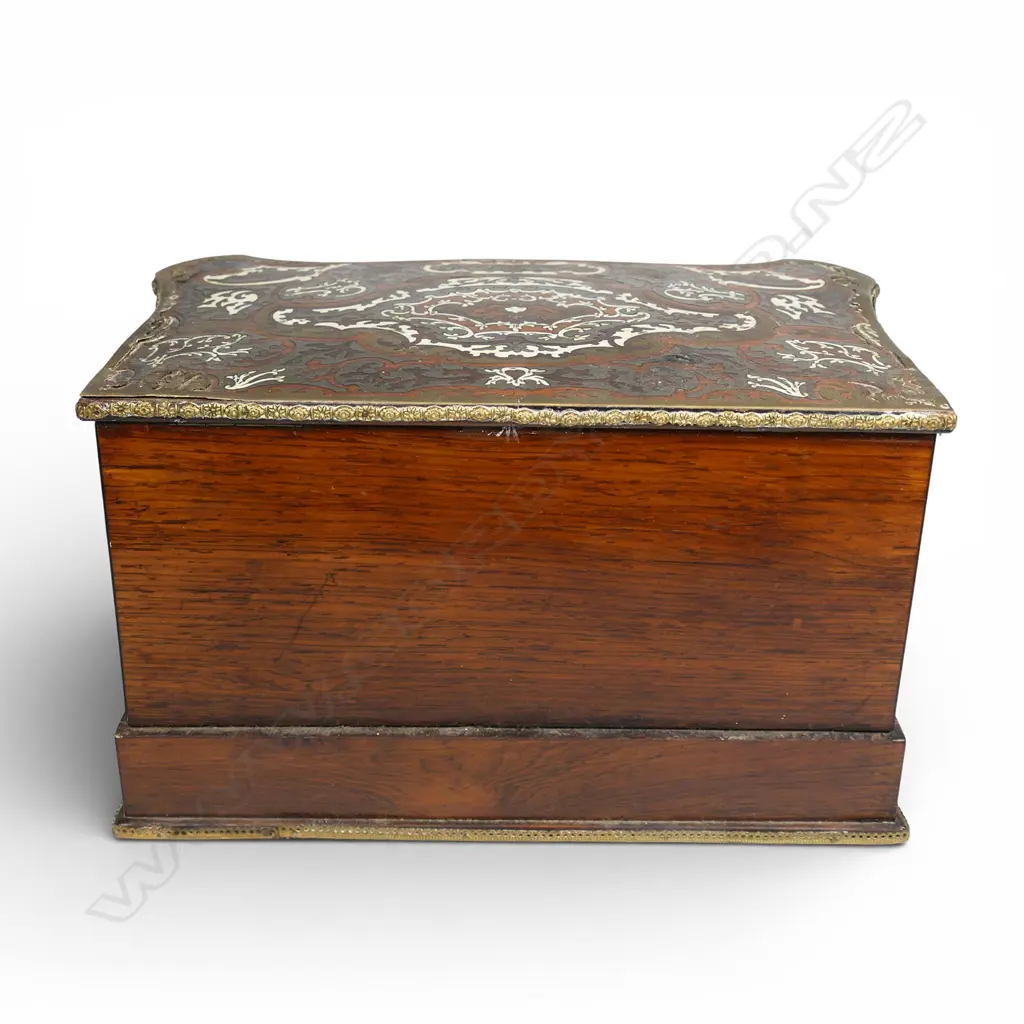 A 19thC boulle style fancy serpentine jewel box, Image 1++