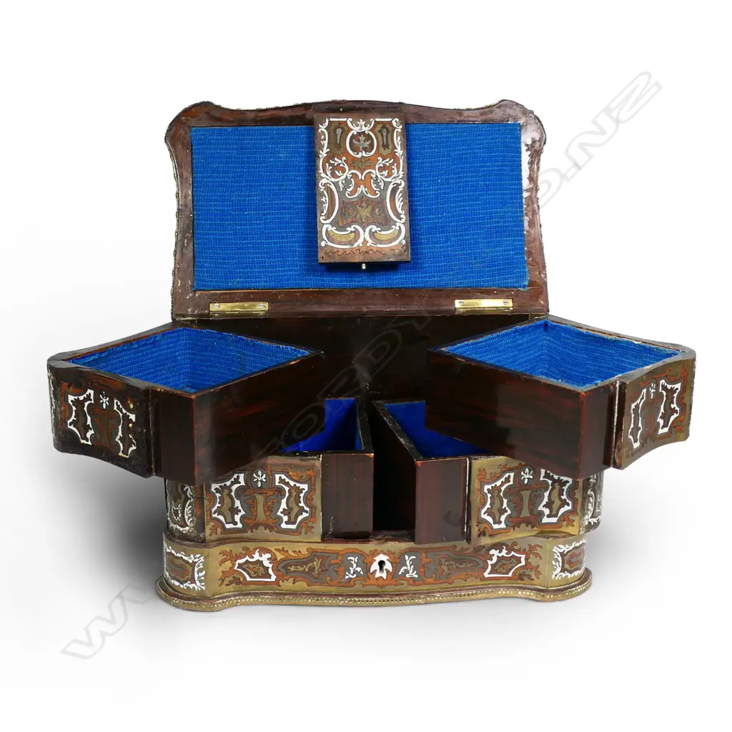 A 19thC boulle style fancy serpentine jewel box, Image 1++