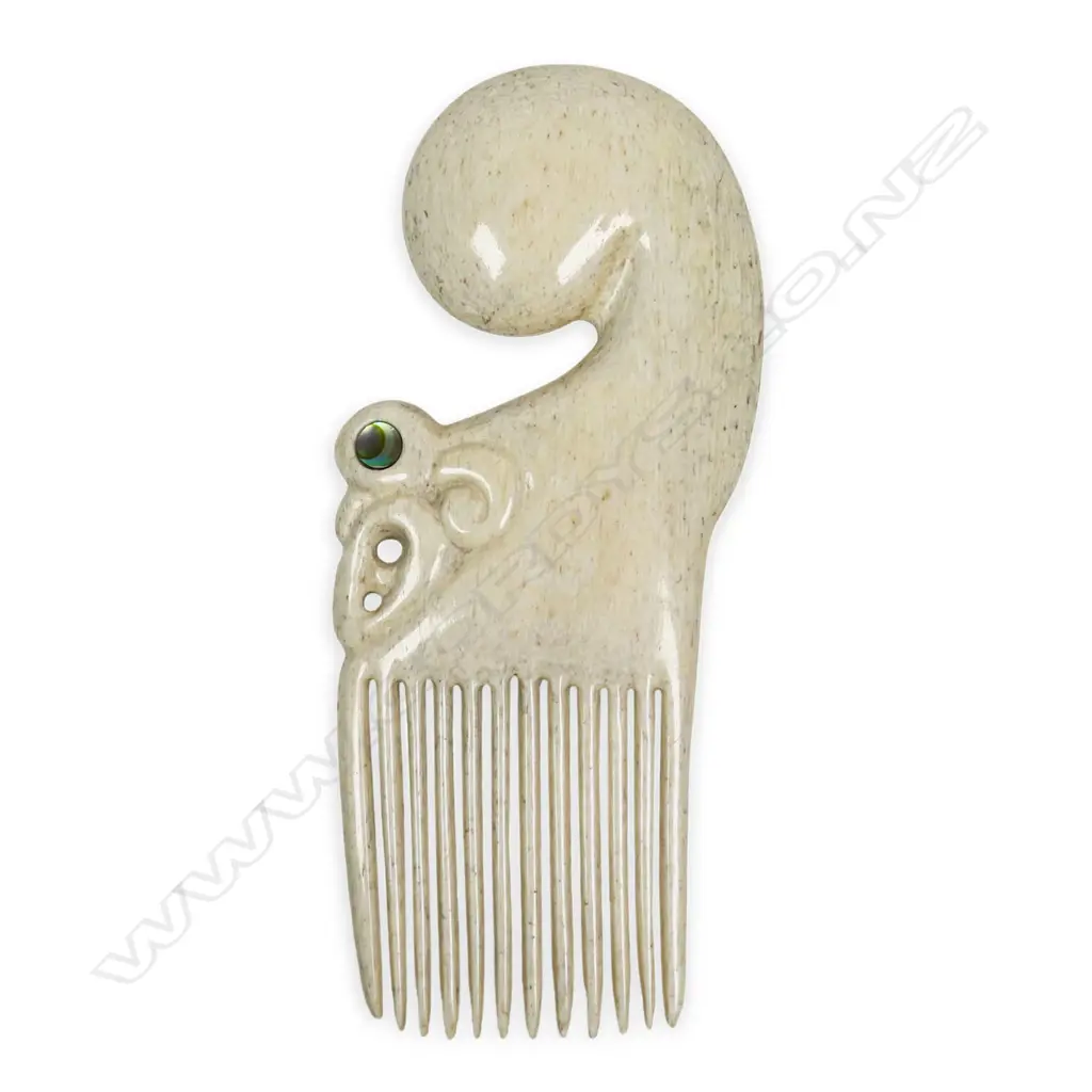 David Tuart carved solid whalebone heru comb Image 1++