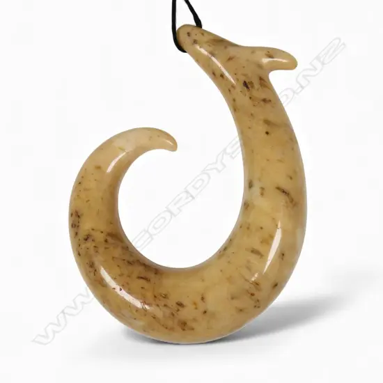 David Tuart carved whalebone hei matua