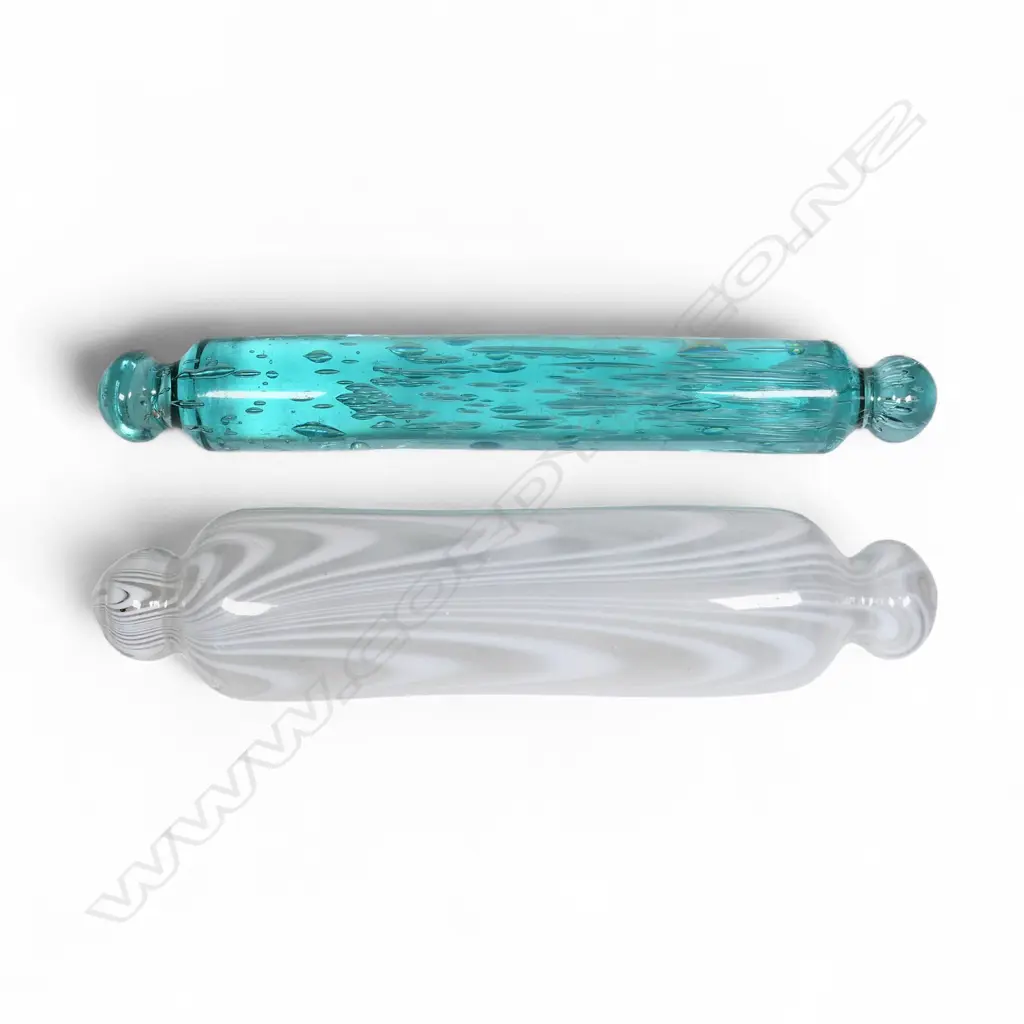 Two Victorian glass rolling pins, Image 1++