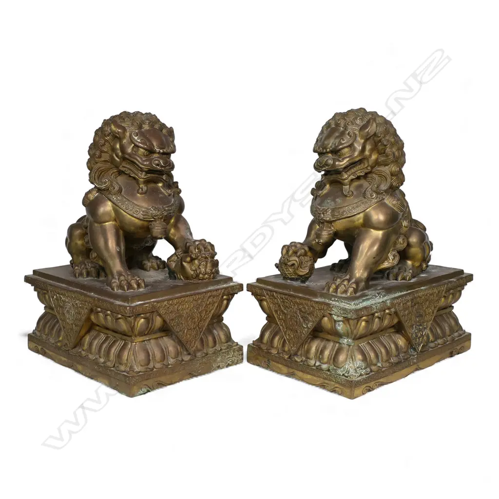 A pair of brass Foo Dogs, Image 1++