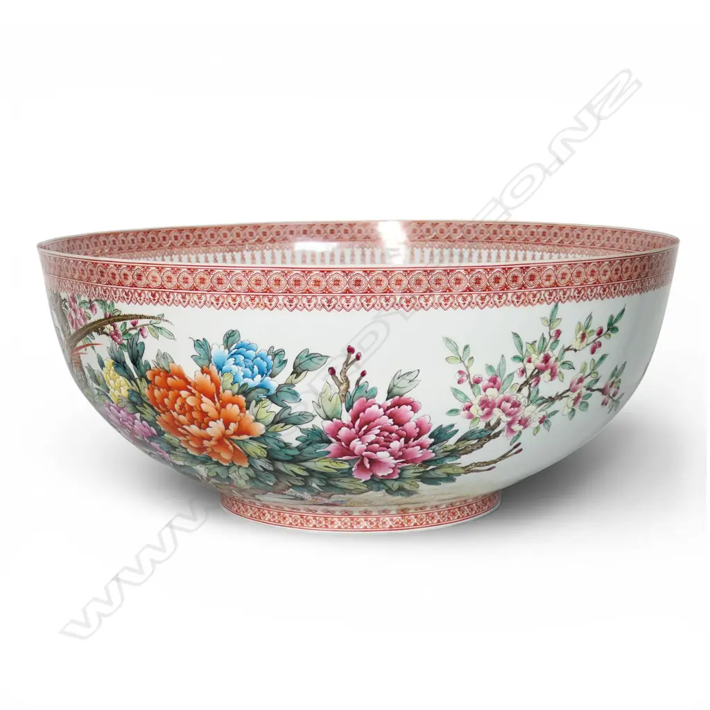 A massive 20thC Chinese famille rose egg shell porcelain bowl, Image 1++
