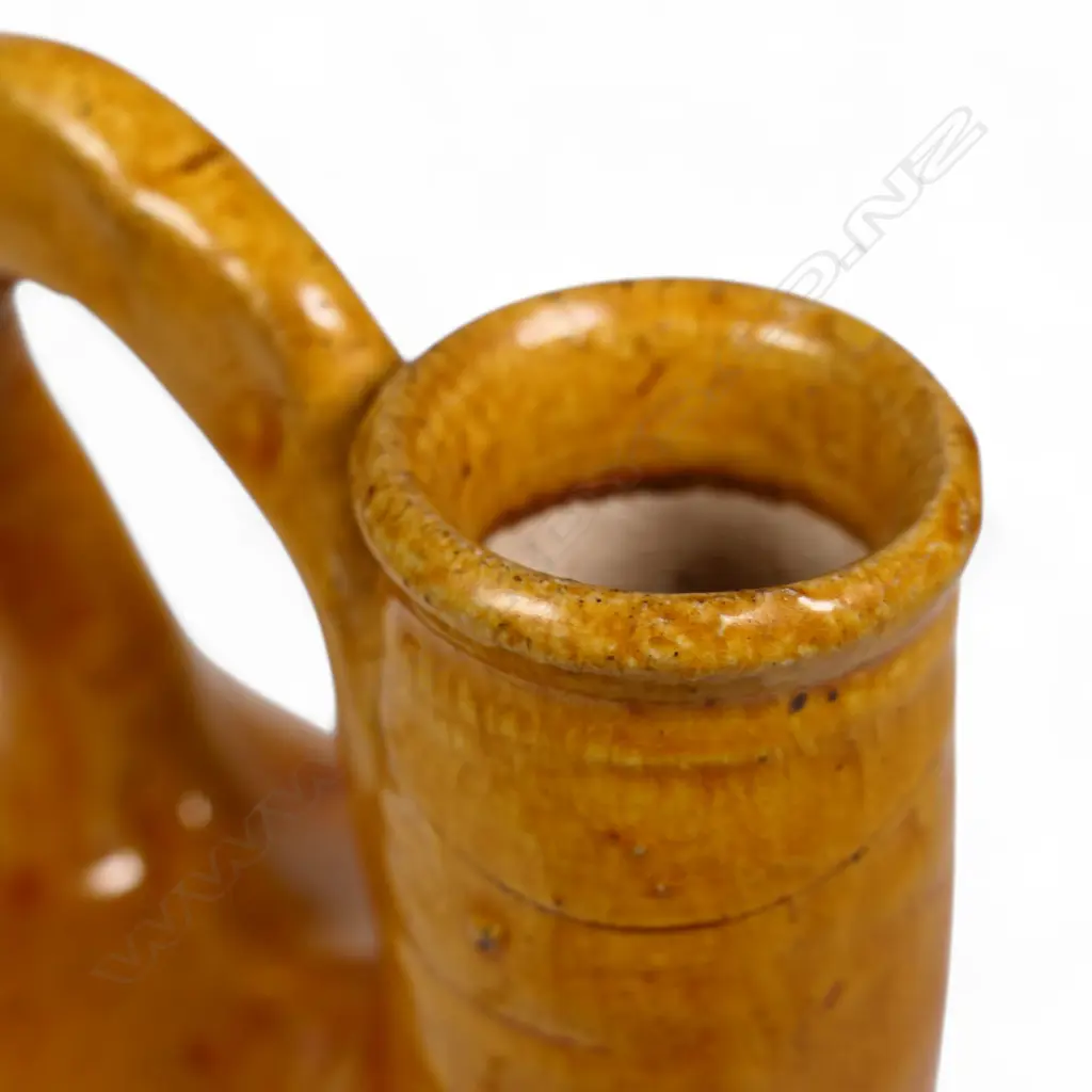 A reputedly old Chinese Liao dynasty wine flask, Image 1++