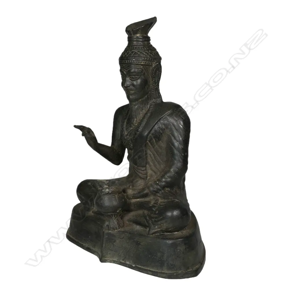 A Chinese bronze seated bearded immortal, Image 1++