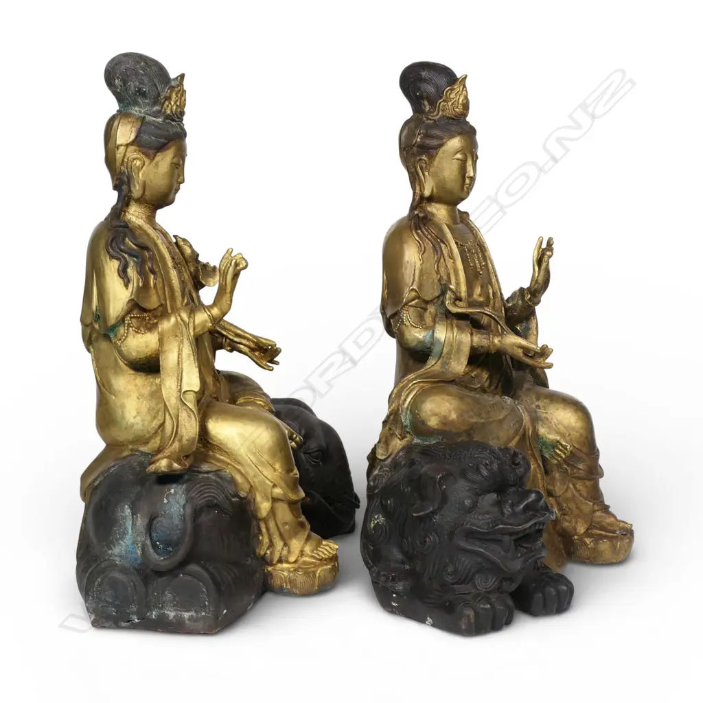 Two antique gilt bronze Bodhisattvas, Image 1++