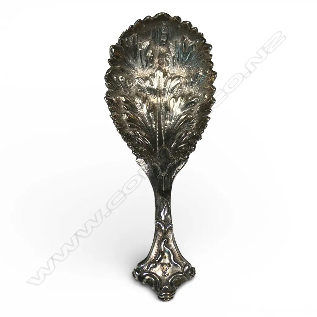 A Victorian silver fancy heavy cast caddy spoon, Image 1++