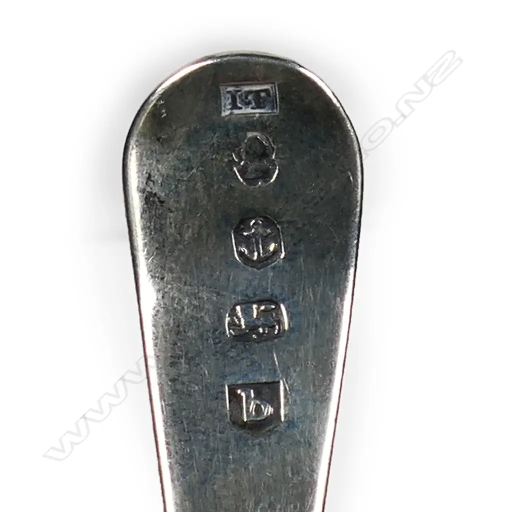 A silver George III caddy spoon, Image 1++