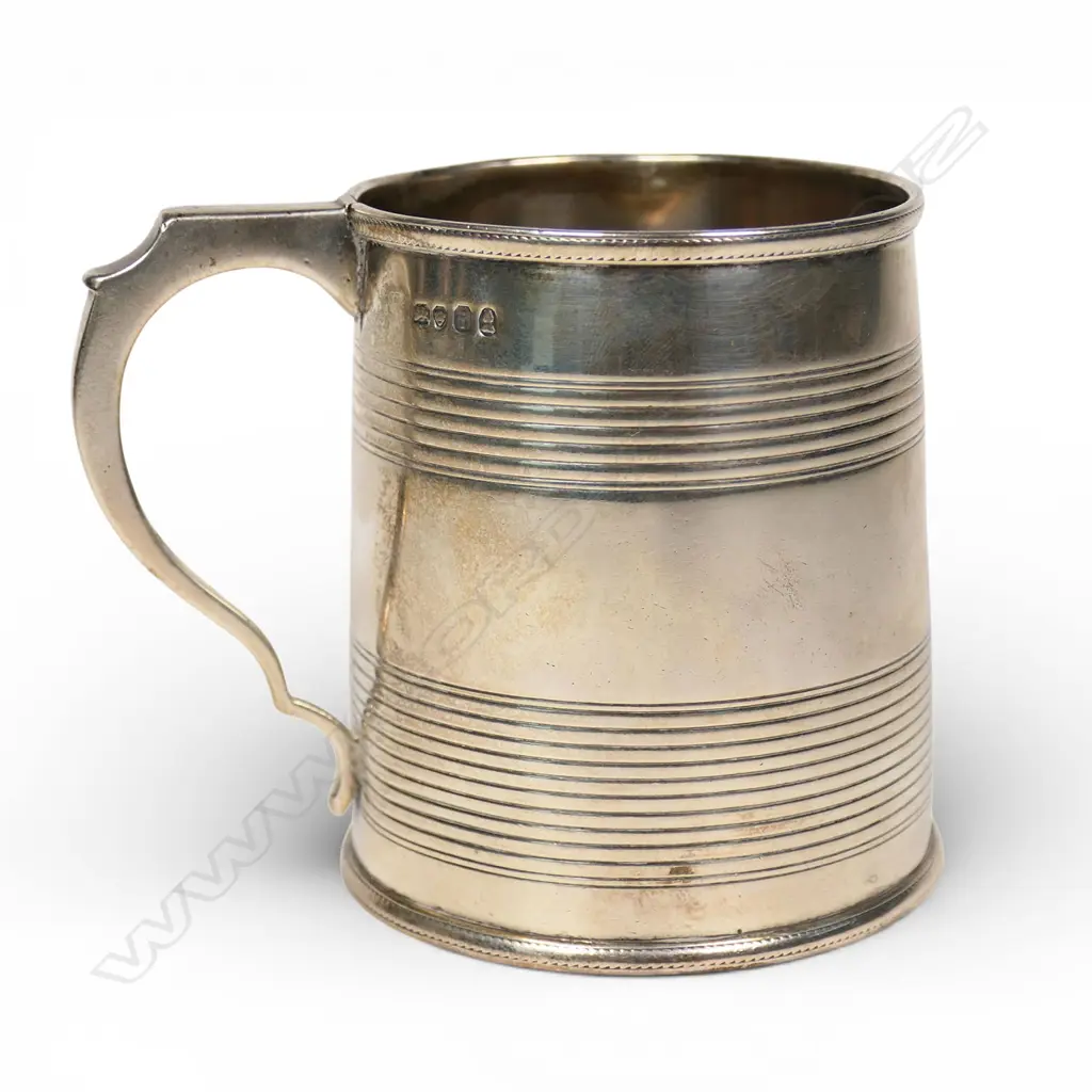 A George IV silver mug, Image 1++