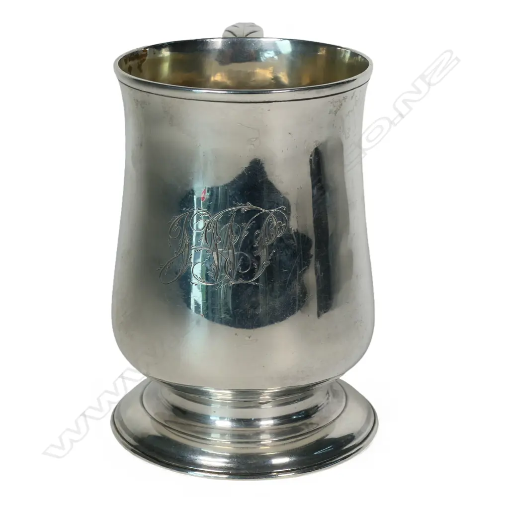 George III silver baluster mug, Image 1++