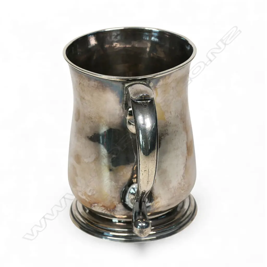 George II silver baluster tankard, Image 1++