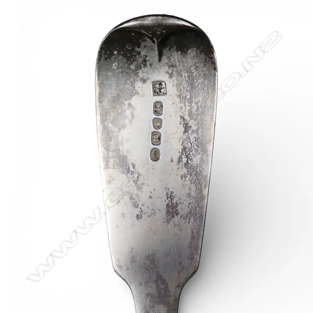 A George IV silver soup ladle, Image 1++