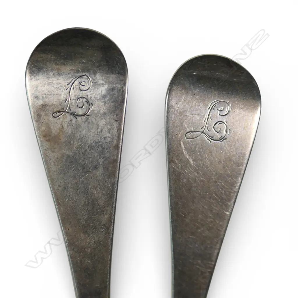 A pair of George IV silver sauce ladles, Image 1++