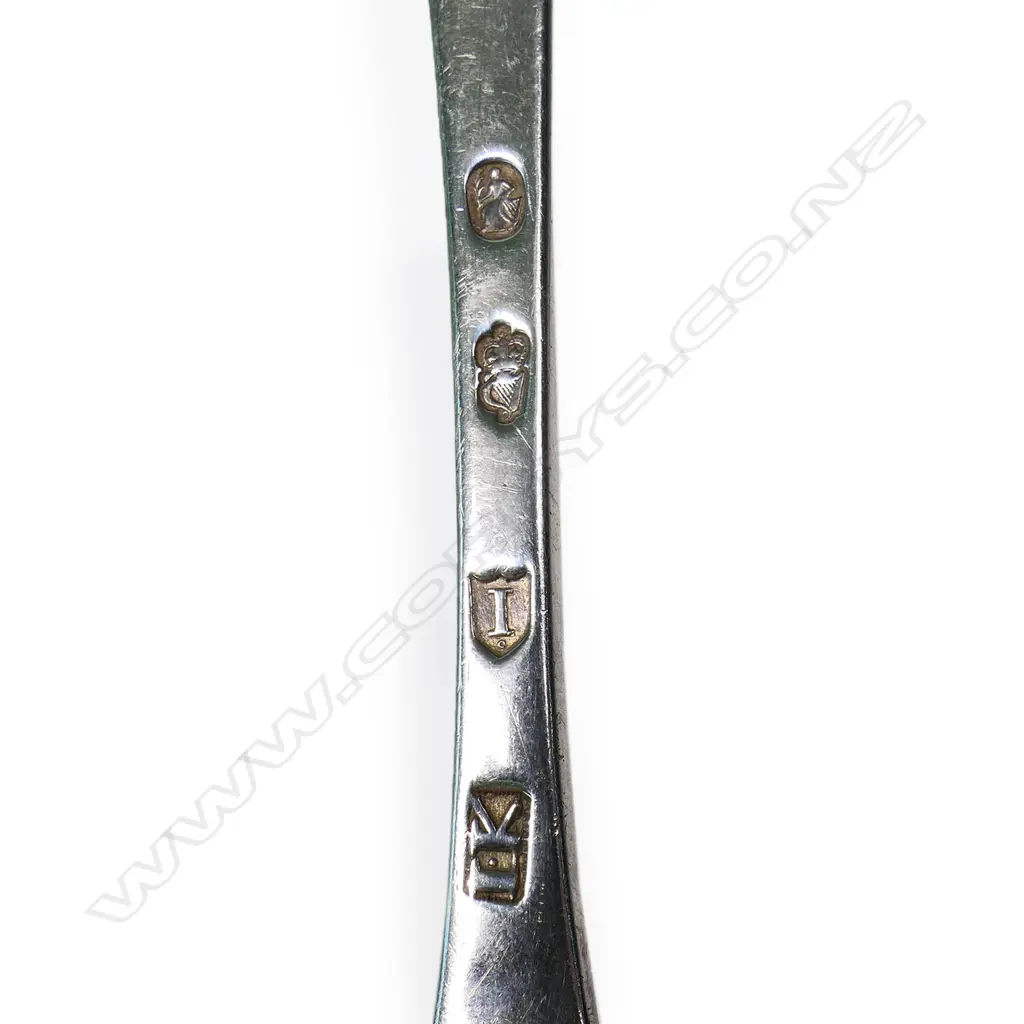Set of four George III Irish silver table spoons, Image 1++