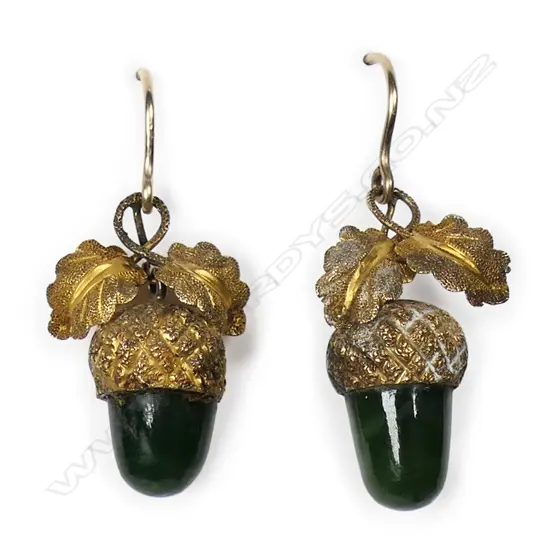 19thC 9ct gold and pounamu acorn earrings,