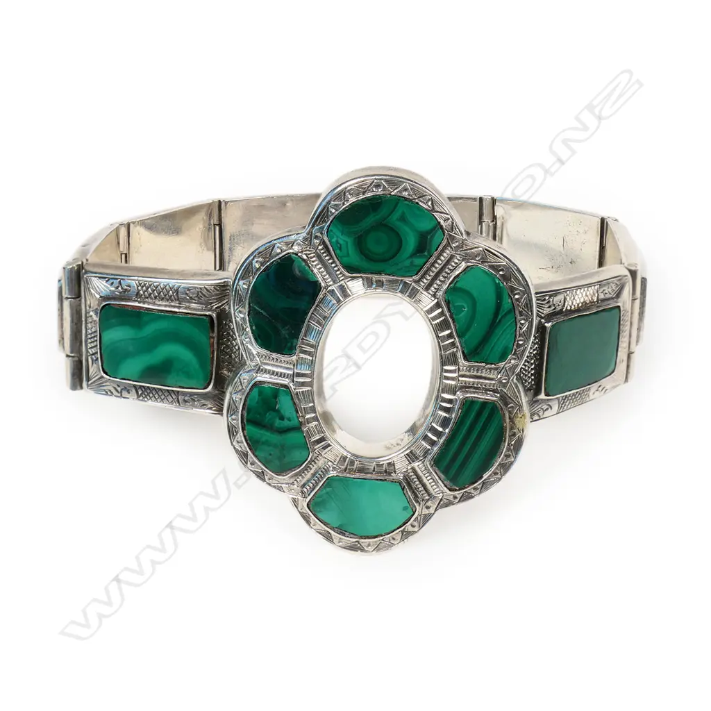 A 1900s Scottish silver and malachite bracelet, Image 1++