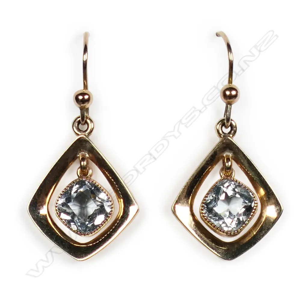 A vintage pair of 9ct gold and aquamarine drop earrings, Image 1++