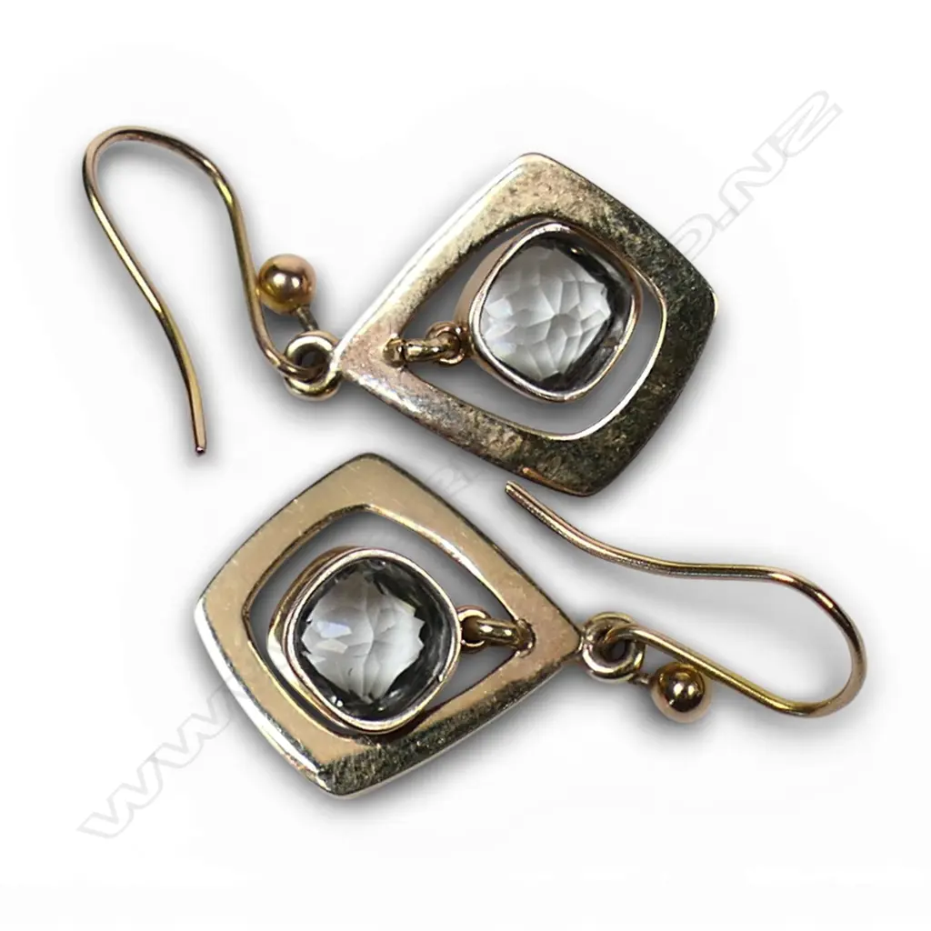A vintage pair of 9ct gold and aquamarine drop earrings, Image 1++